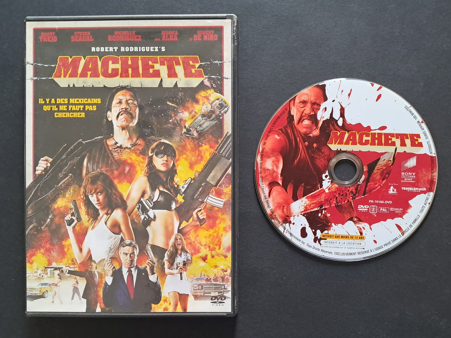 Machete DVD (Robert Rodriguez & Ethan Maniquis, 2010)