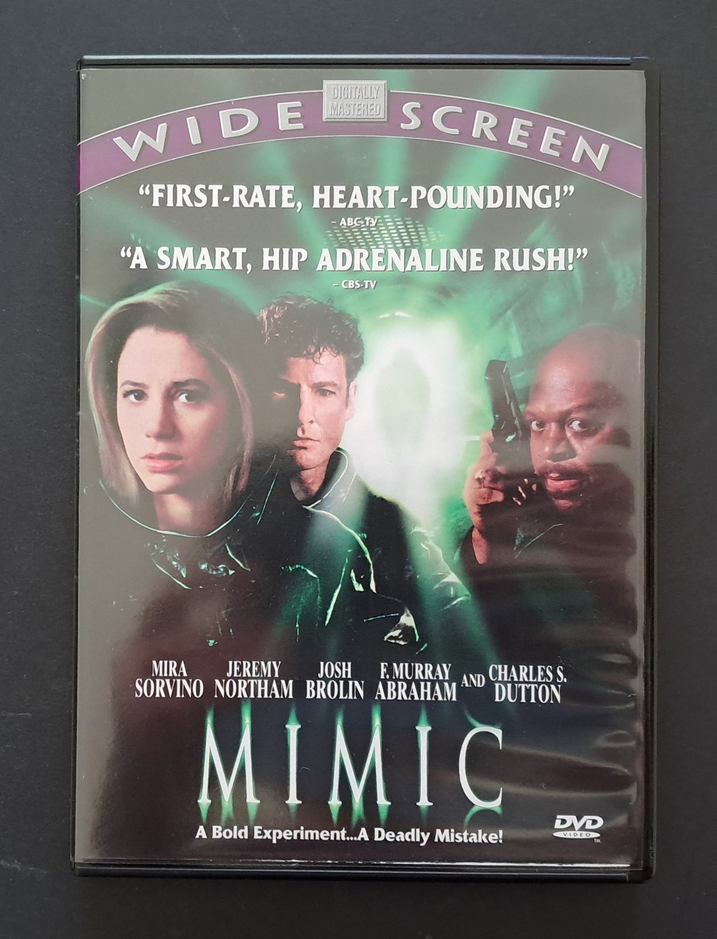 Mimic DVD (Guillermo Del Toro, 1997)