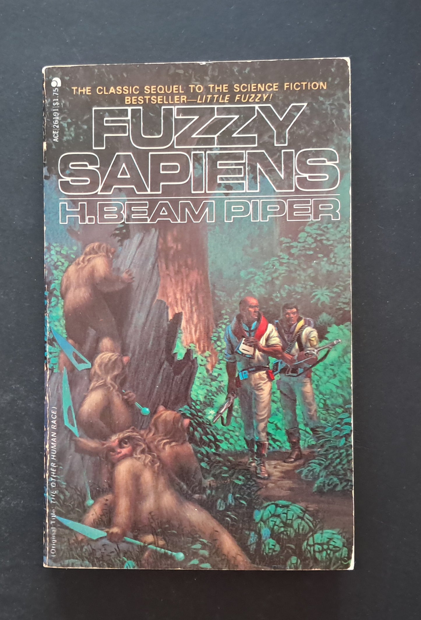 Fuzzy Sapiens paperback (H.Beam Piper, ACE Publications, 1964)